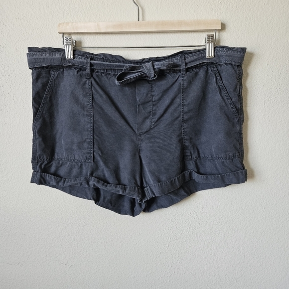 Aerie | Gray Flowy Tie Waist Shorts M - Picture 1 of 9